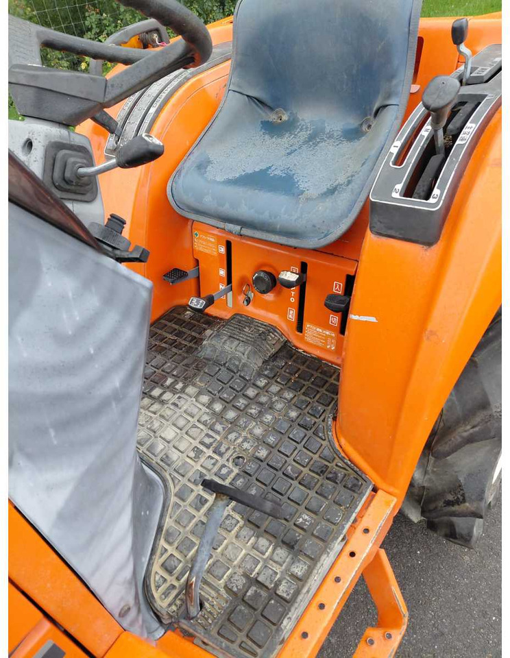 Kubota GT3 - Tractor mic: Foto 5 Kubota GT3 - Tractor mic: Foto 5