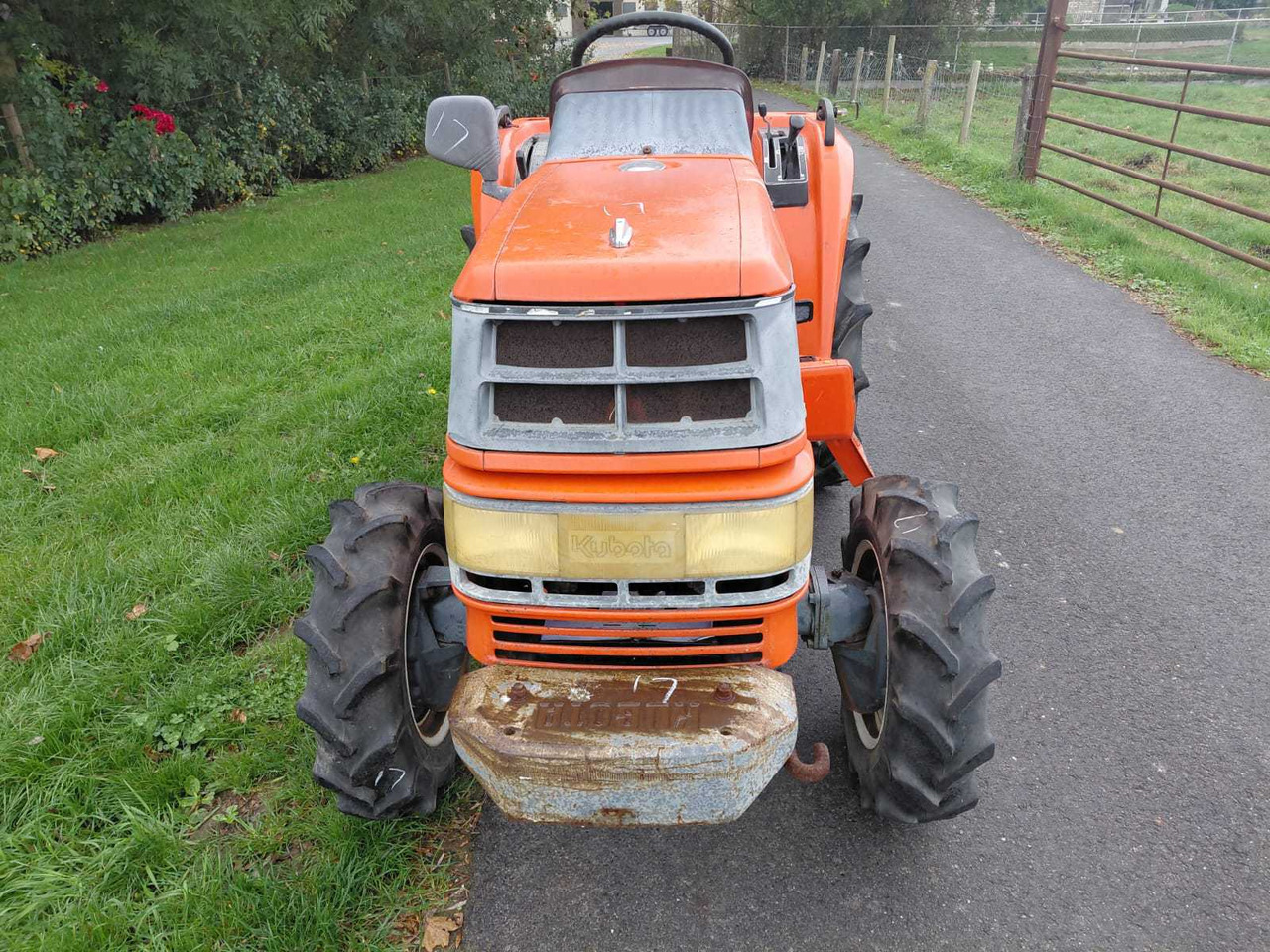 Kubota GT3 - Tractor mic: Foto 2 Kubota GT3 - Tractor mic: Foto 2