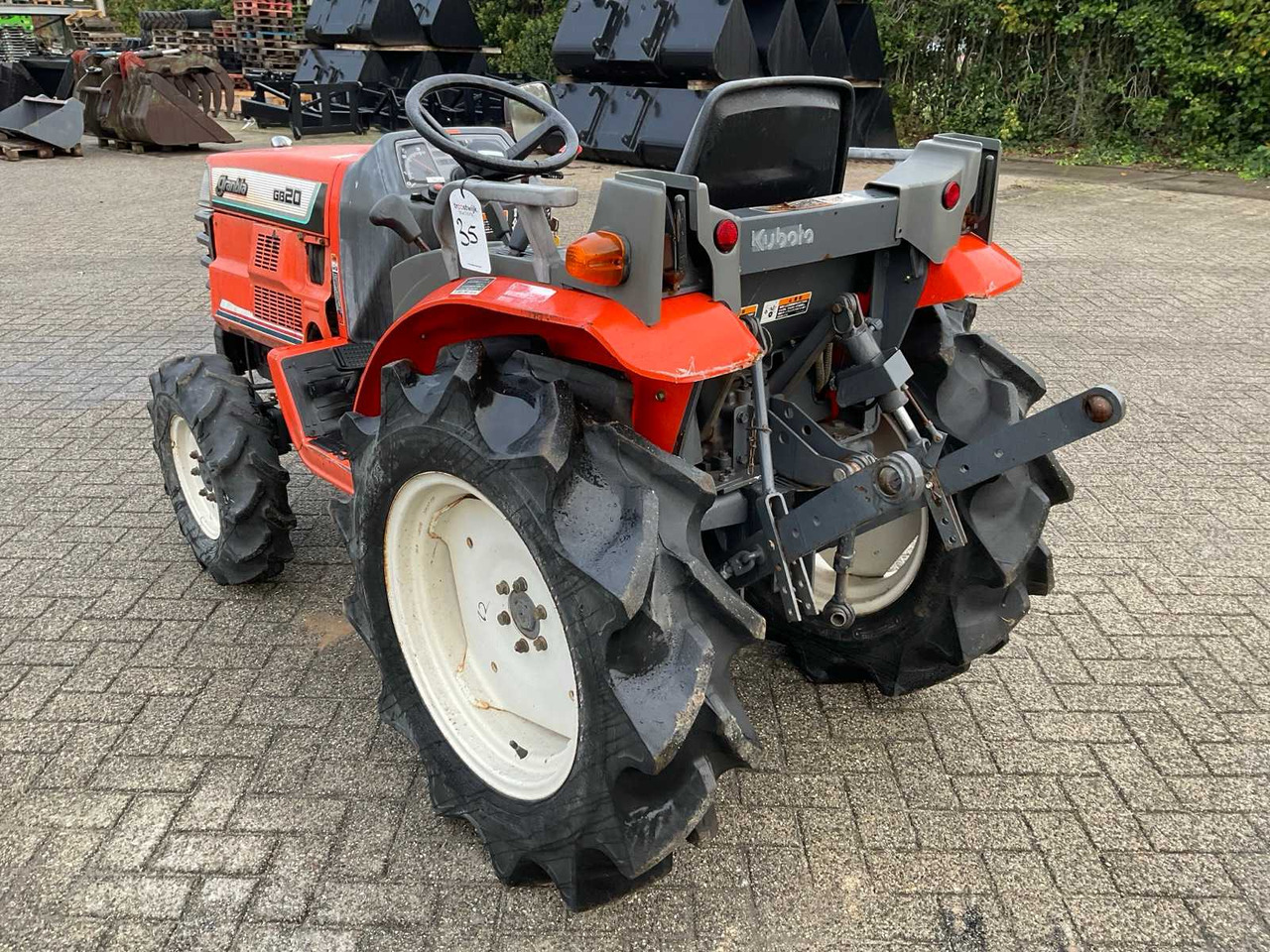 Kubota Granbia GB20 - Tractor mic: Foto 2 Kubota Granbia GB20 - Tractor mic: Foto 2
