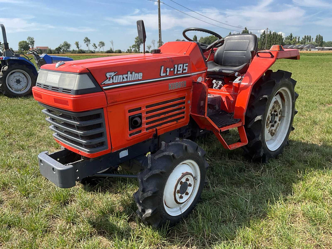 Kubota L1-195 - Tractor mic: Foto 1 Kubota L1-195 - Tractor mic: Foto 1