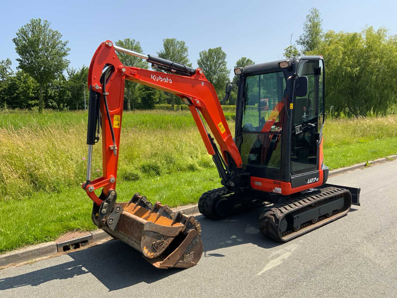 Kubota U27-4 - Mini excavator: Foto 1 Kubota U27-4 - Mini excavator: Foto 1