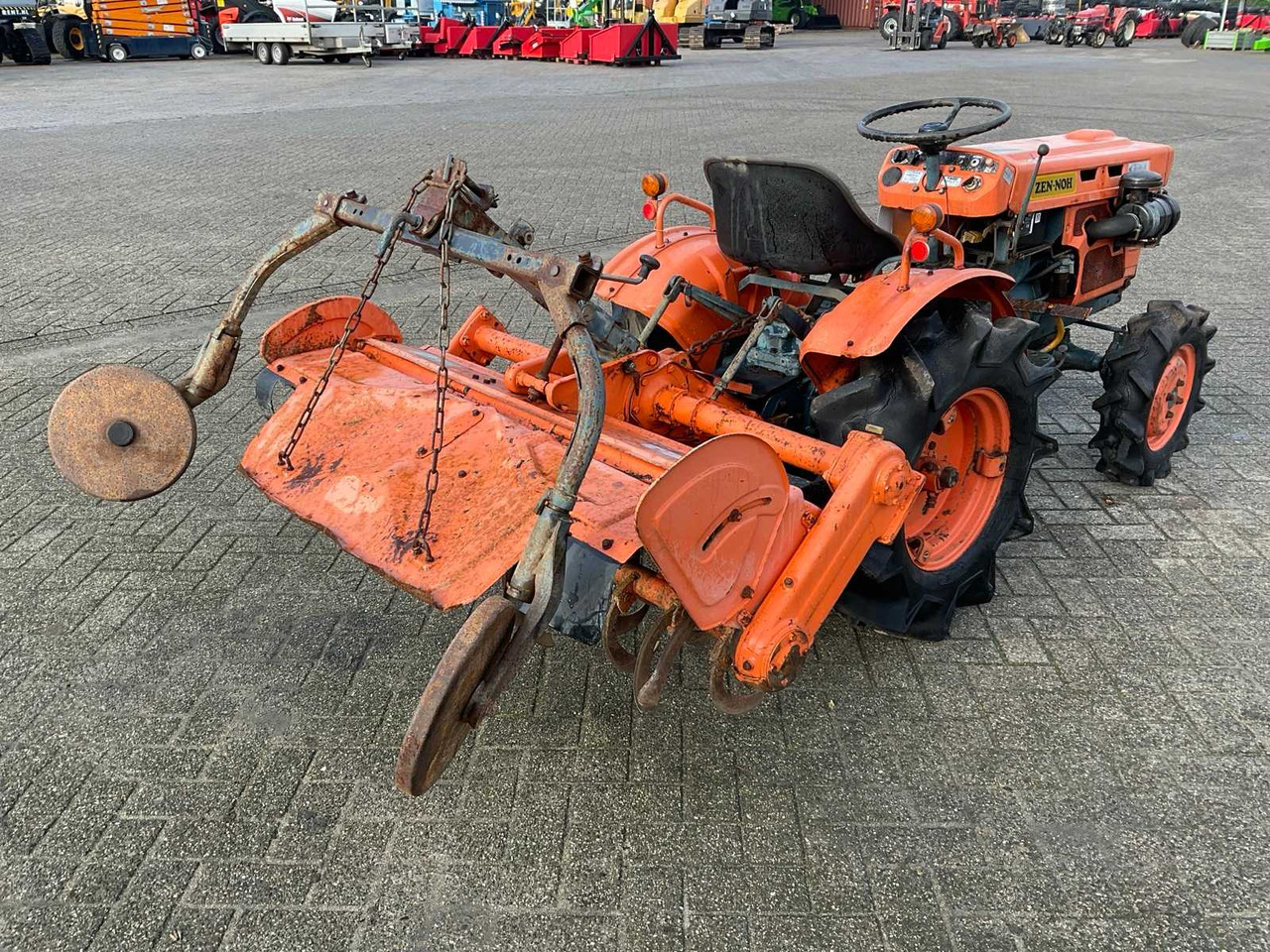 Kubota ZB7001 - Tractor mic: Foto 3 Kubota ZB7001 - Tractor mic: Foto 3