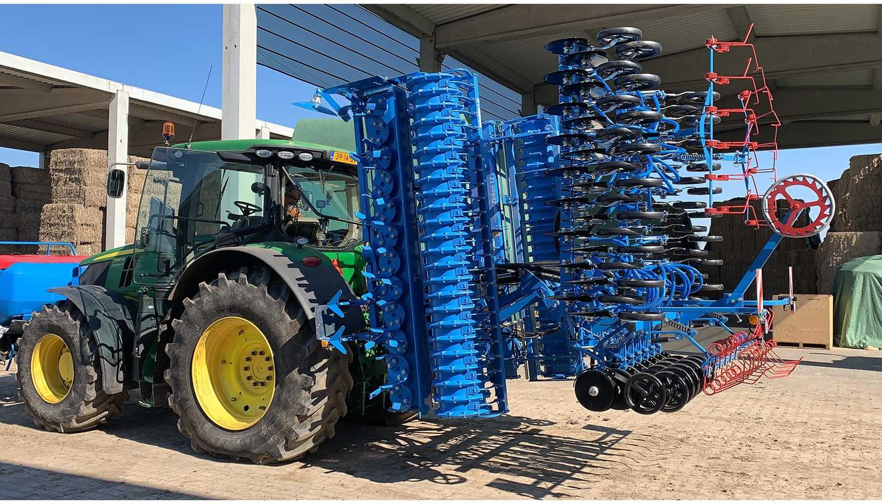 LEMKEN SOLITAIR + ZIRKON + FRONT TANK Solitair 12K/600 + Zirkon 12K/600 + Front Tank Solitair 23 - Maşină agricole pentru semanat: Foto 2 LEMKEN SOLITAIR + ZIRKON + FRONT TANK Solitair 12K/600 + Zirkon 12K/600 + Front Tank Solitair 23 - Maşină agricole pentru semanat: Foto 2