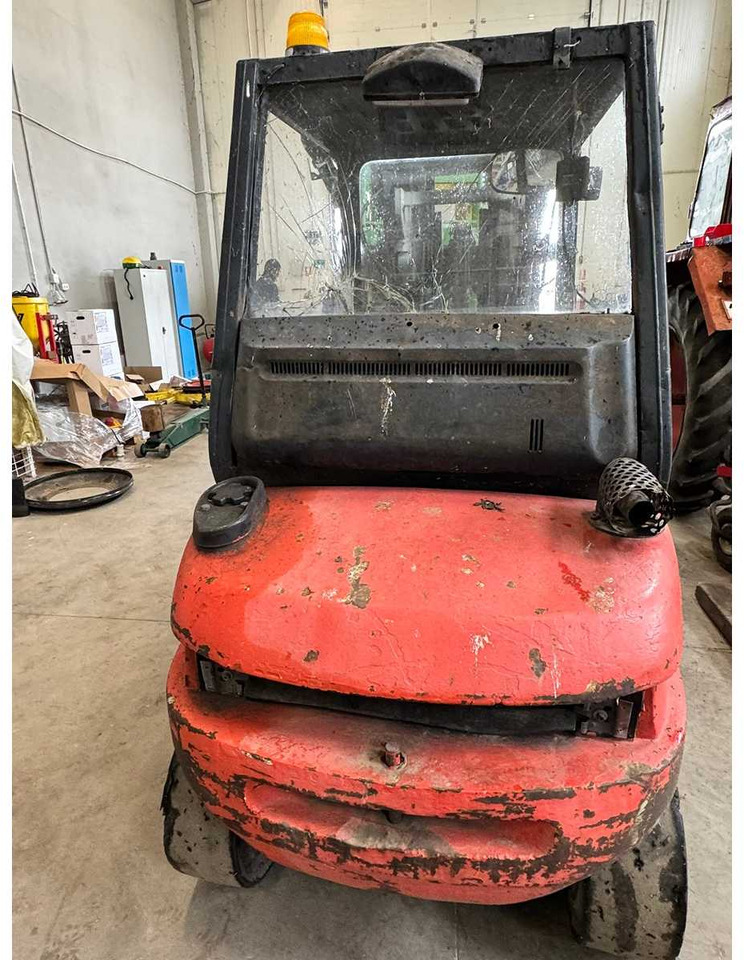 LINDE - H25 - FORKLIFT TRUCKS - 1996 - Motostivuitor: Foto 3 LINDE - H25 - FORKLIFT TRUCKS - 1996 - Motostivuitor: Foto 3