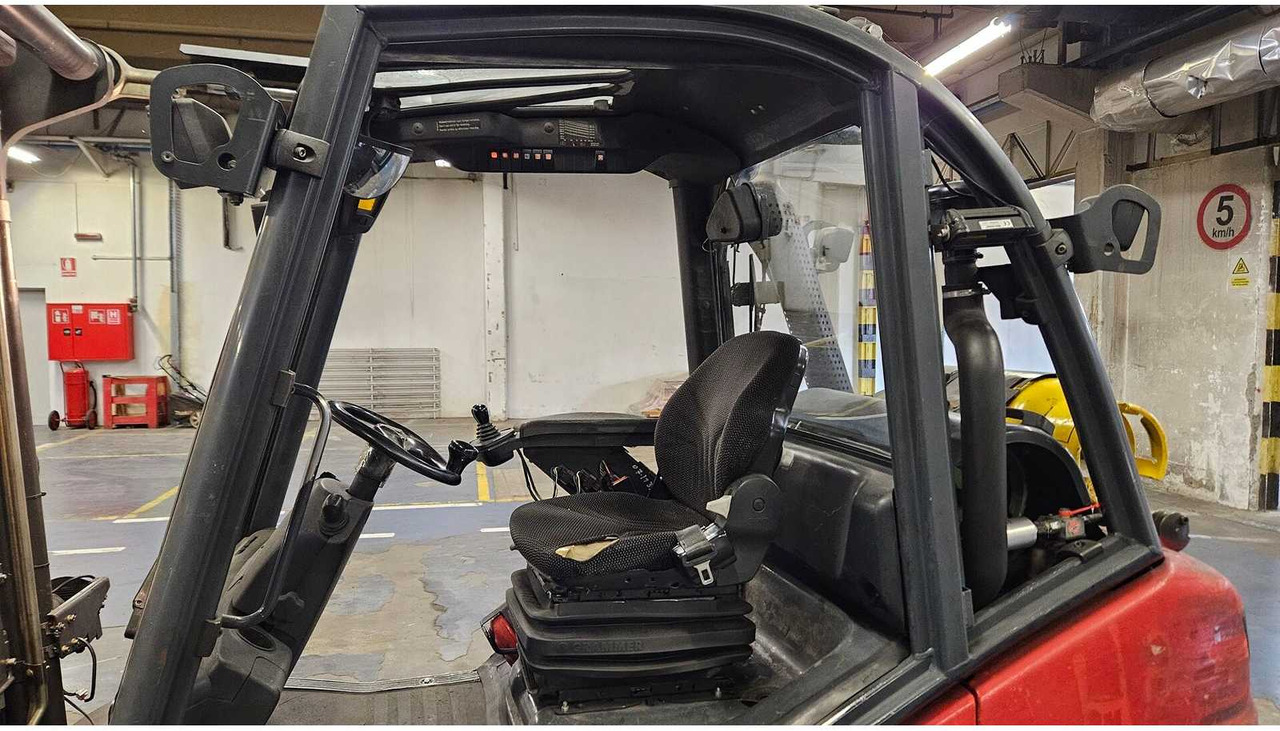 LINDE - H30T-01 - FORKLIFT TRUCKS - 2010 - Motostivuitor: Foto 4 LINDE - H30T-01 - FORKLIFT TRUCKS - 2010 - Motostivuitor: Foto 4