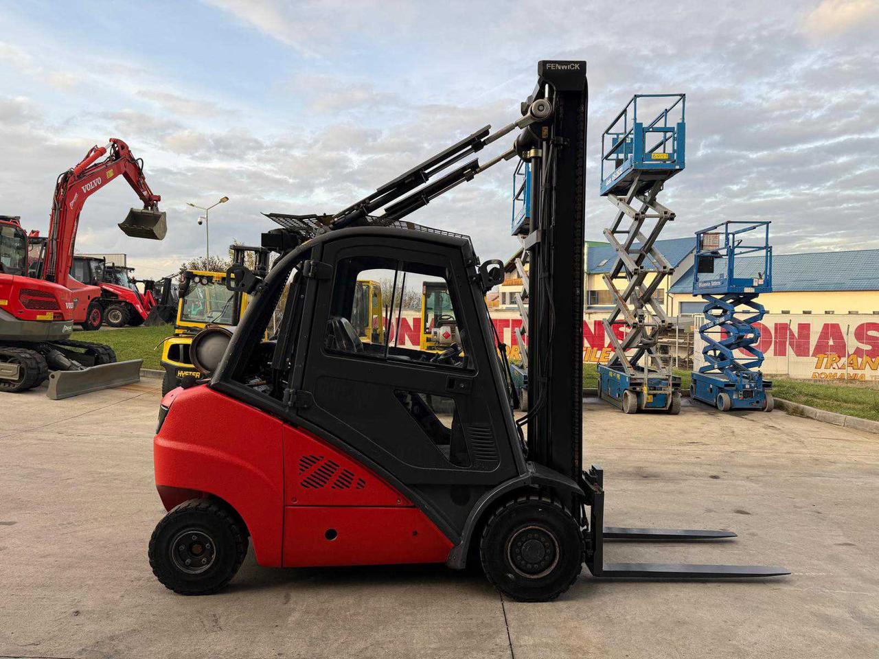 LINDE - H35T-01 - FORKLIFT TRUCKS - 2011 - Motostivuitor: Foto 5 LINDE - H35T-01 - FORKLIFT TRUCKS - 2011 - Motostivuitor: Foto 5