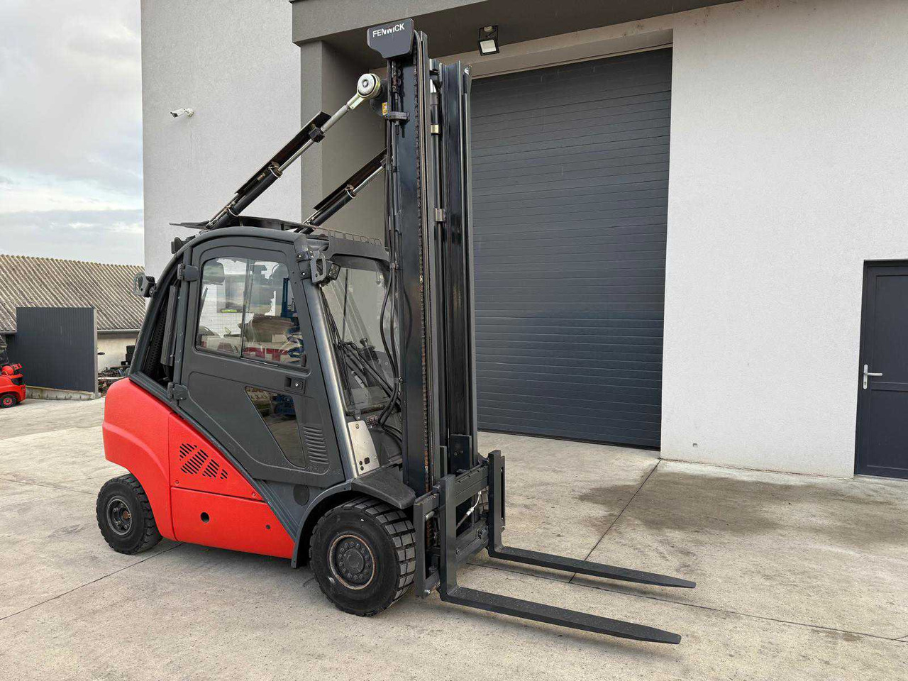 LINDE - H35T-01 - FORKLIFT TRUCKS - 2011 - Motostivuitor: Foto 4 LINDE - H35T-01 - FORKLIFT TRUCKS - 2011 - Motostivuitor: Foto 4