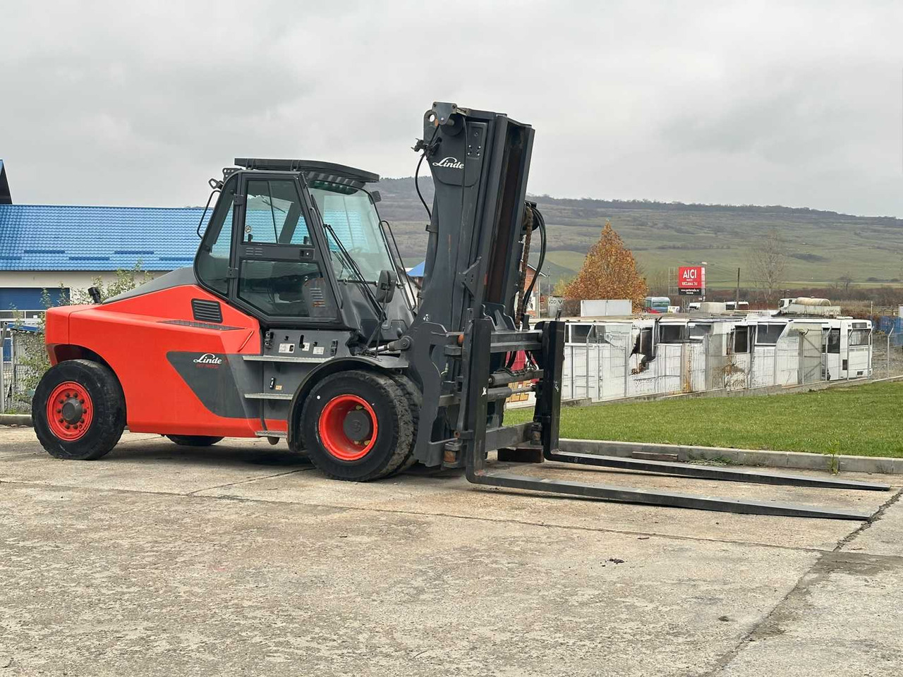 LINDE - HT 120DS - FORKLIFT TRUCKS - 2017 - Motostivuitor: Foto 2 LINDE - HT 120DS - FORKLIFT TRUCKS - 2017 - Motostivuitor: Foto 2