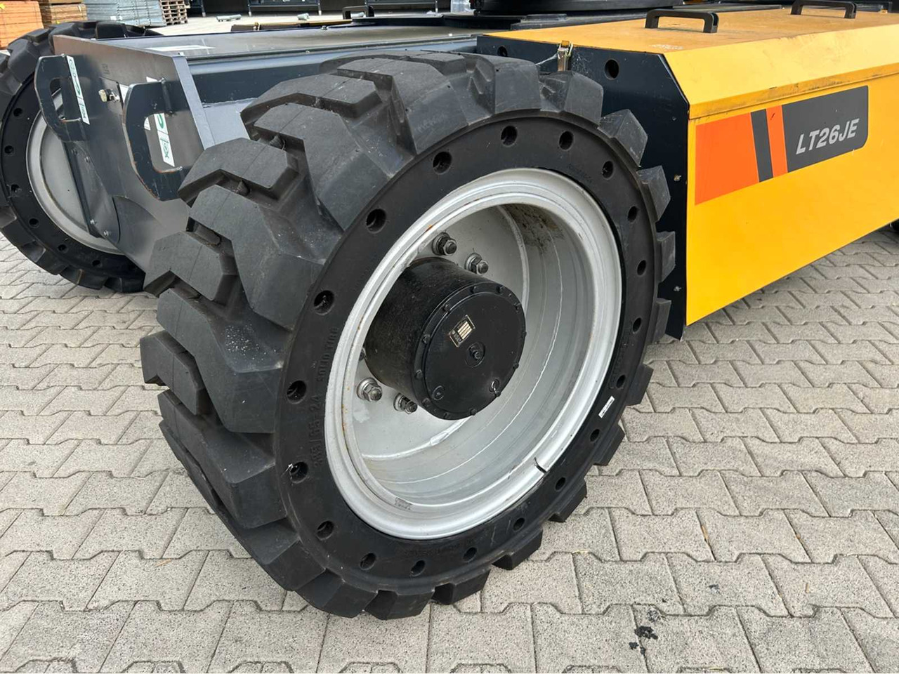 Autopropulsată platformă LIUGONG - 04-2023 - LT26JE-LI - TELESCOPIC BOOM LIFT 28.1M: Foto 15