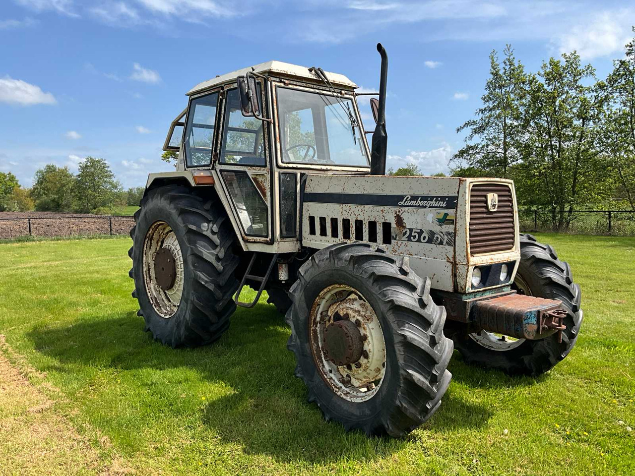 Lamborghini 1256 DT - Tractor agricol: Foto 4 Lamborghini 1256 DT - Tractor agricol: Foto 4