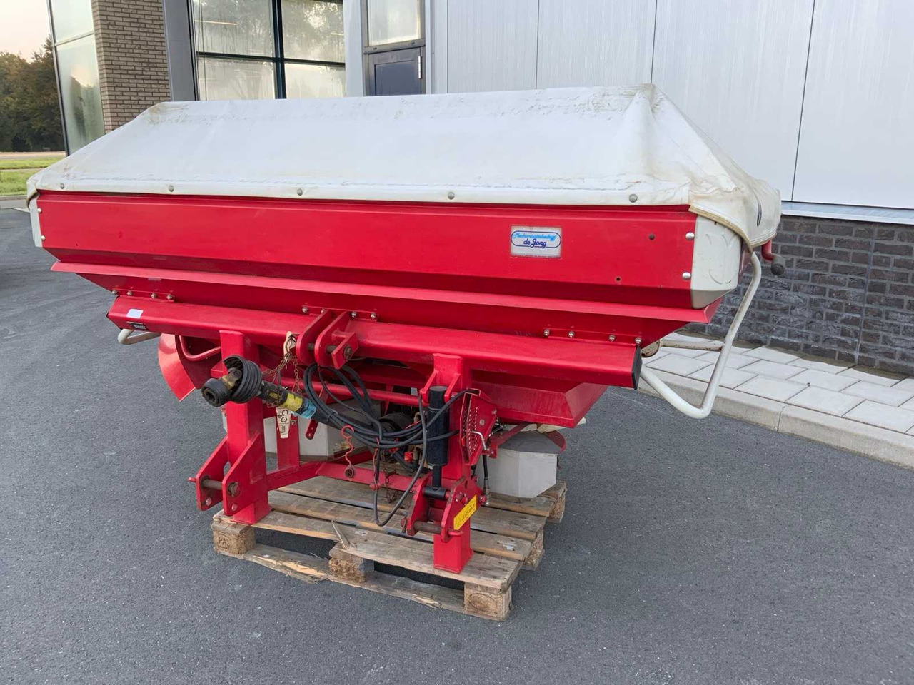 Lely SX 3000 - Imprastietor îngrăşăminte: Foto 1 Lely SX 3000 - Imprastietor îngrăşăminte: Foto 1