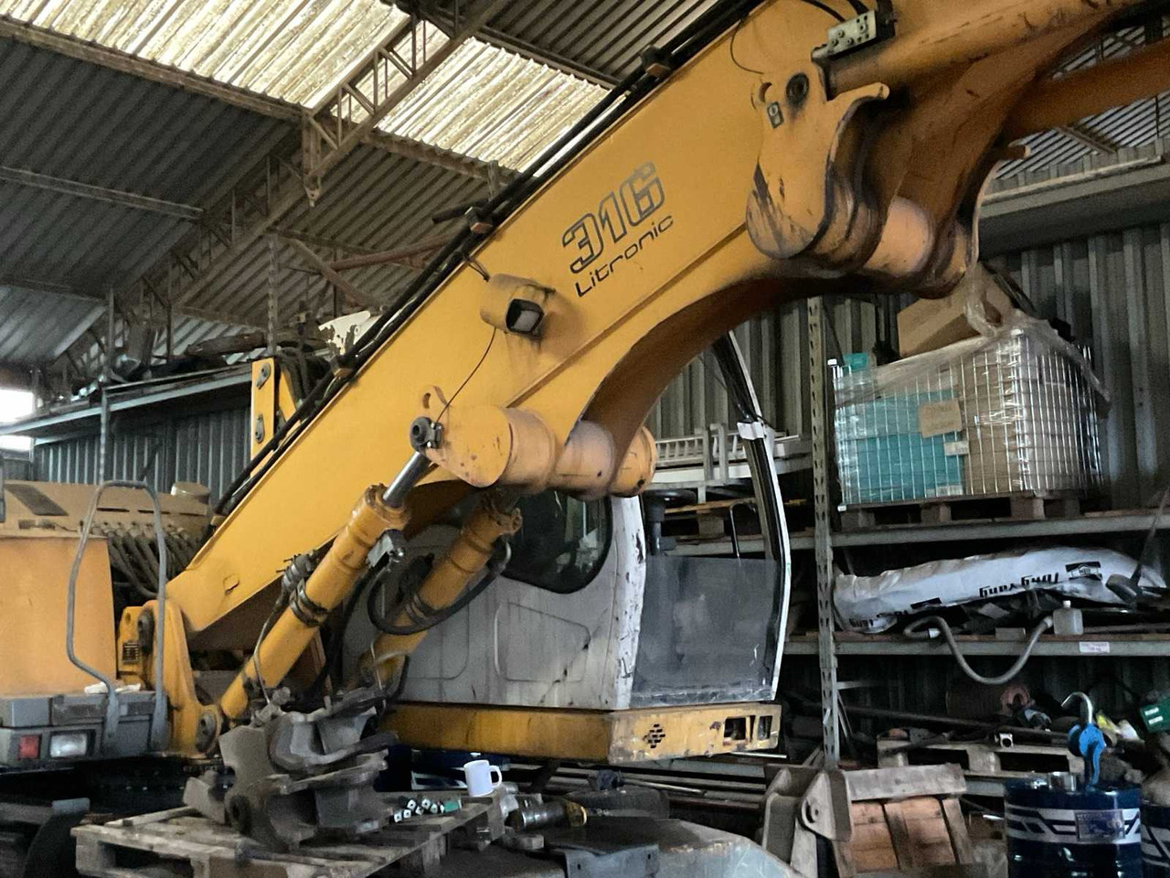 Liebherr A 316 Litronic - Buldoexcavator: Foto 5 Liebherr A 316 Litronic - Buldoexcavator: Foto 5