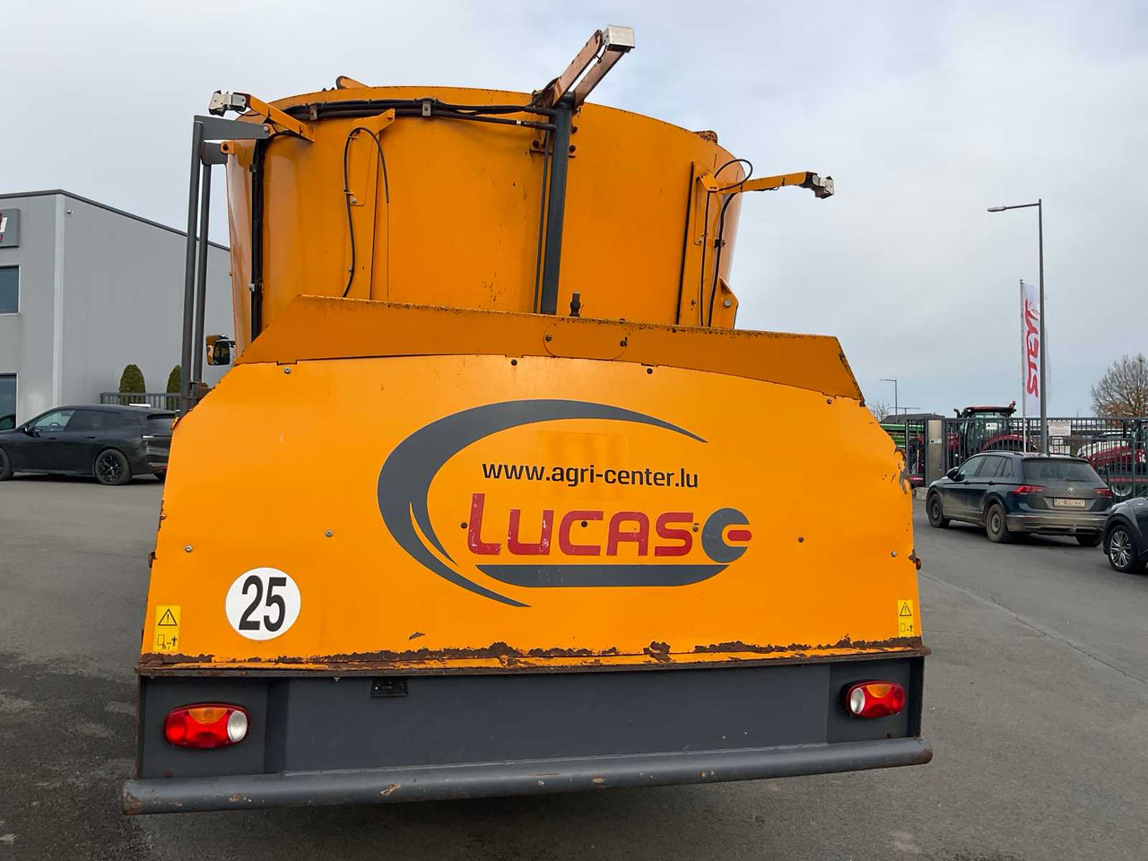 Lucas G autosphire 160 - Remorcă distribuit furaje: Foto 4 Lucas G autosphire 160 - Remorcă distribuit furaje: Foto 4