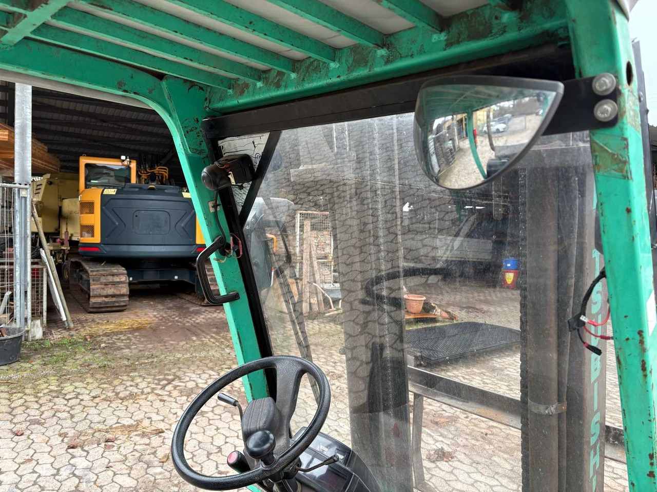 Motostivuitor MITSUBISHI 25 FORKLIFT: Foto 10 Motostivuitor MITSUBISHI 25 FORKLIFT: Foto 10