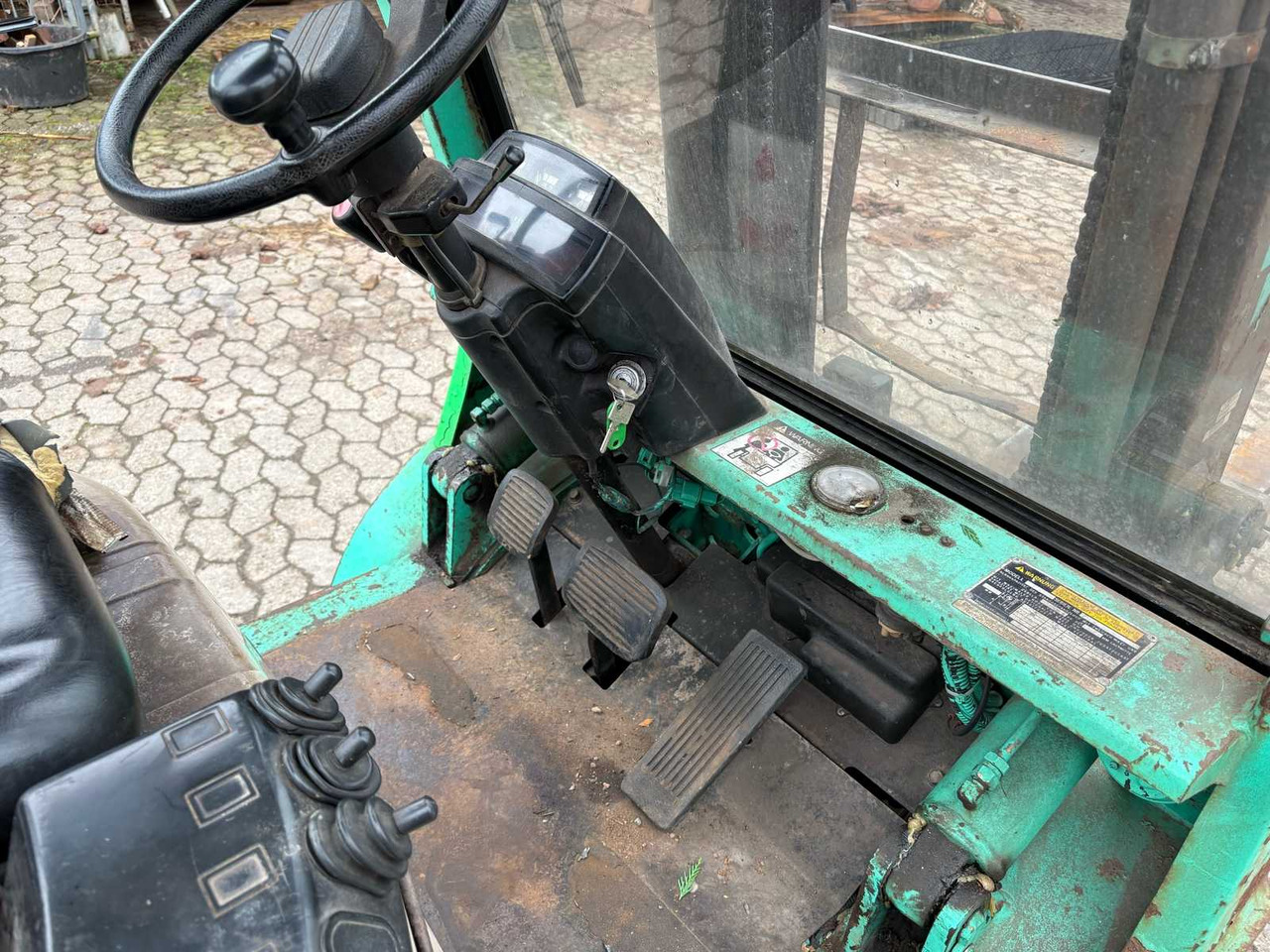 Motostivuitor MITSUBISHI 25 FORKLIFT: Foto 8 Motostivuitor MITSUBISHI 25 FORKLIFT: Foto 8