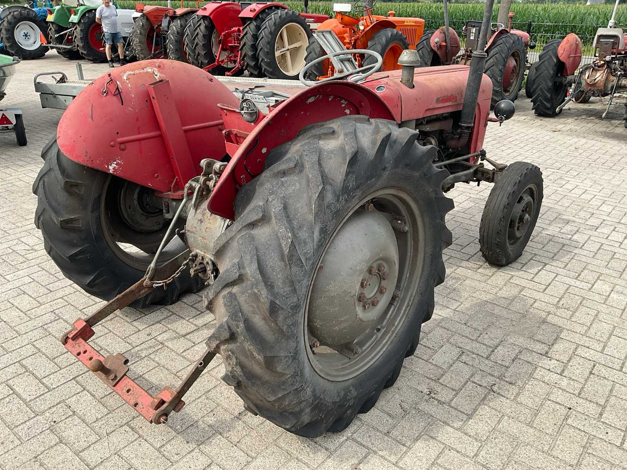 Massey Ferguson 35 - Tractor agricol: Foto 5 Massey Ferguson 35 - Tractor agricol: Foto 5