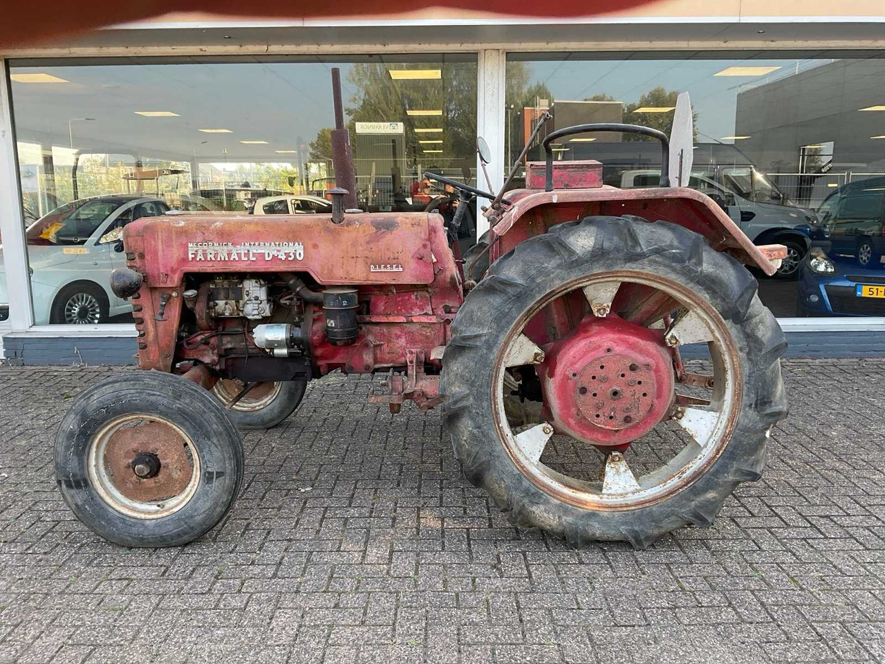 Mc Cormick International Farmall D-430 - Tractor agricol: Foto 2 Mc Cormick International Farmall D-430 - Tractor agricol: Foto 2