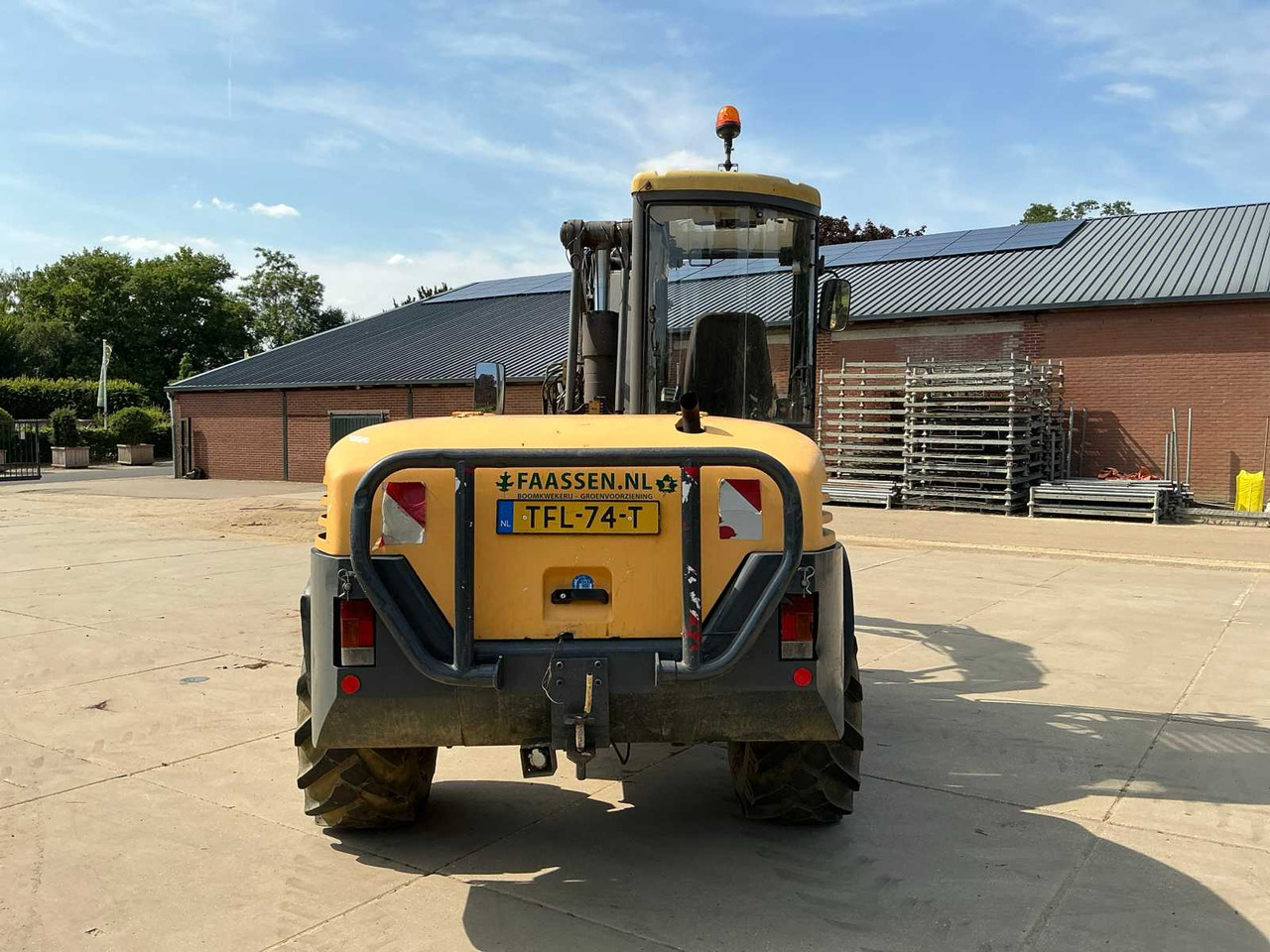 Mecalac 12MXT - Buldoexcavator: Foto 4 Mecalac 12MXT - Buldoexcavator: Foto 4