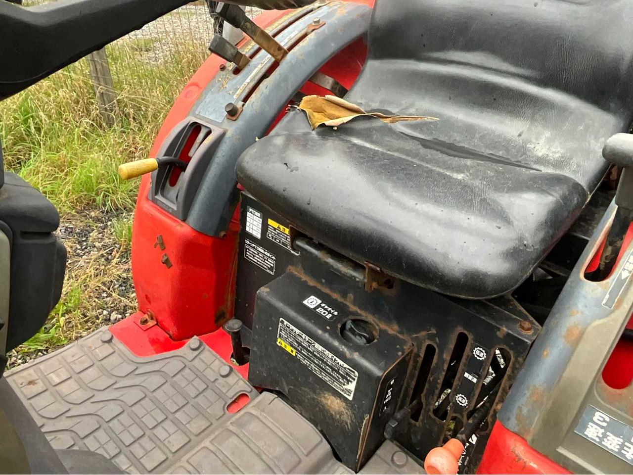 Tractor agricol Mitsubishi MT221: Foto 17