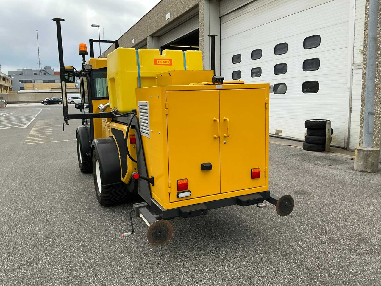 Multihog Zugmaschine - Tractor comunal: Foto 4 Multihog Zugmaschine - Tractor comunal: Foto 4