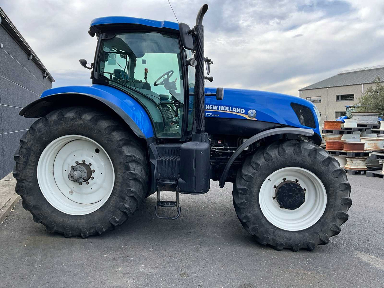 New Holland T7.250 - Tractor agricol: Foto 4 New Holland T7.250 - Tractor agricol: Foto 4