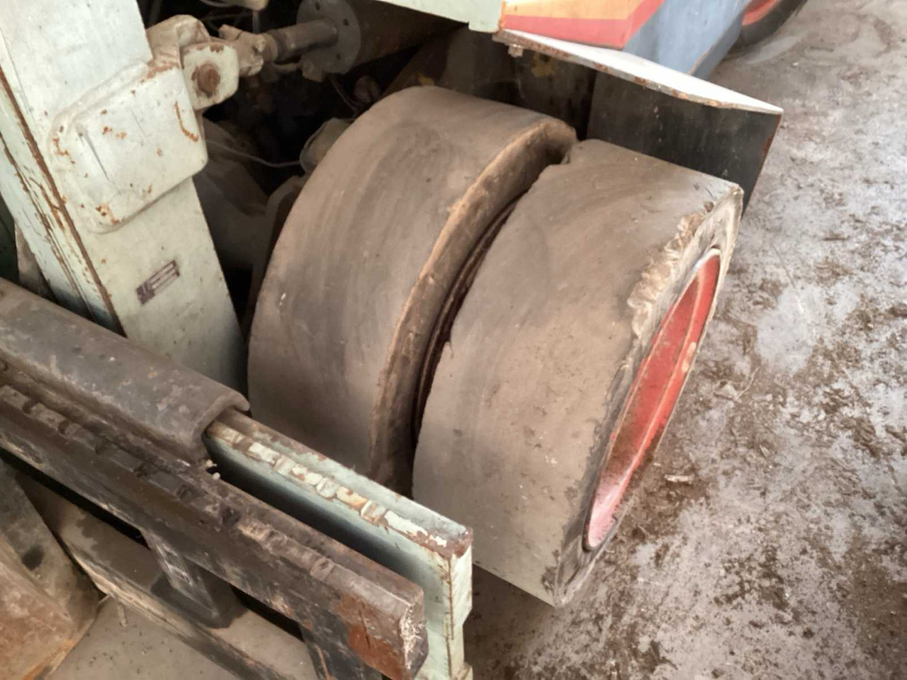 OM FORKLIFT - Motostivuitor: Foto 4 OM FORKLIFT - Motostivuitor: Foto 4