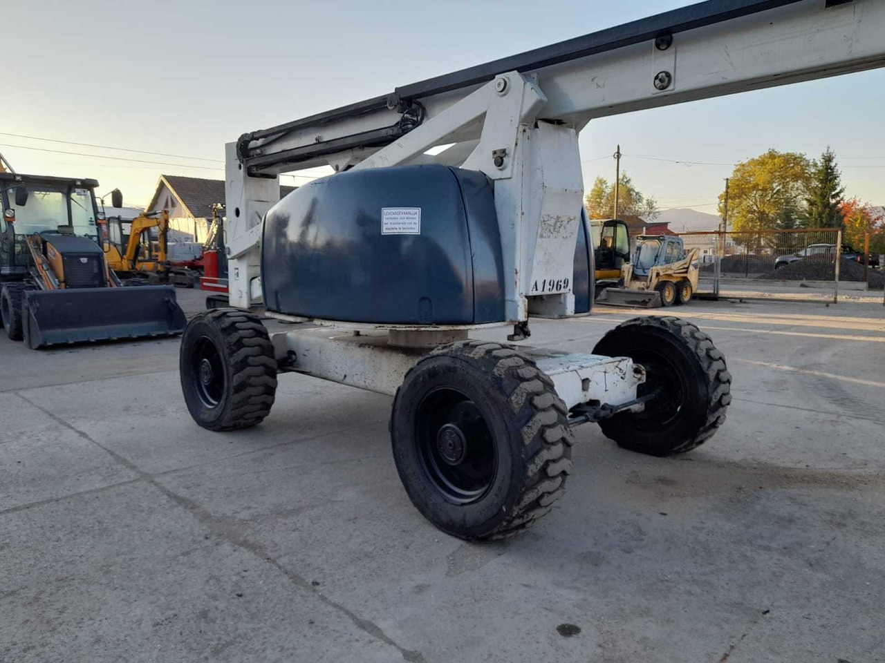 PINGUELY- HAULOTTE - HA20PX - AERIAL WORK PLATFORMS - 2004 - Autopropulsată platformă: Foto 3 PINGUELY- HAULOTTE - HA20PX - AERIAL WORK PLATFORMS - 2004 - Autopropulsată platformă: Foto 3