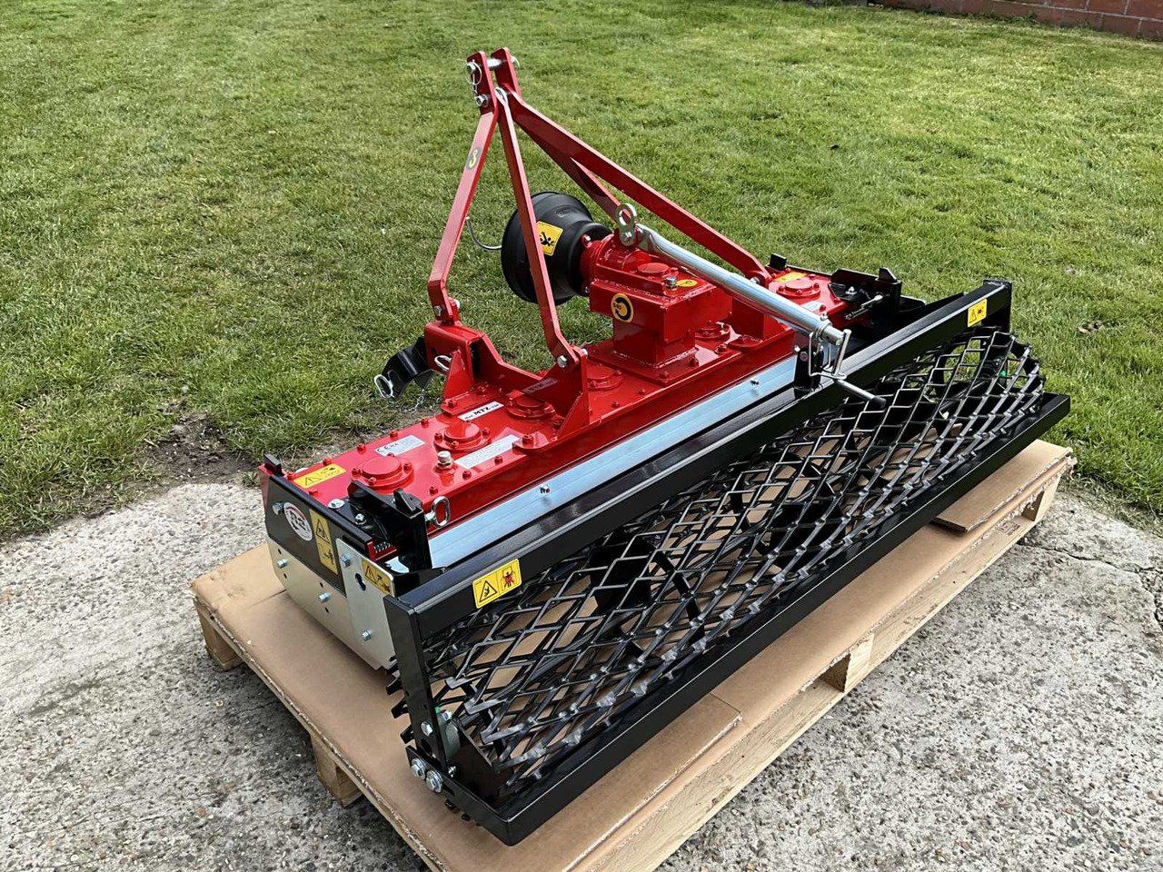 R2-Rinaldi MTZ150 - Grapă rotativă: Foto 4 R2-Rinaldi MTZ150 - Grapă rotativă: Foto 4