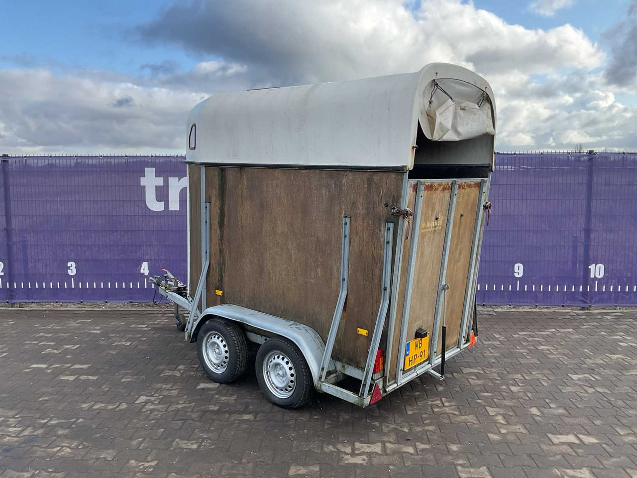 2001 - HOTRARIJS - VT - HORSE TRAILER - Remorcă: Foto 4 2001 - HOTRARIJS - VT - HORSE TRAILER - Remorcă: Foto 4