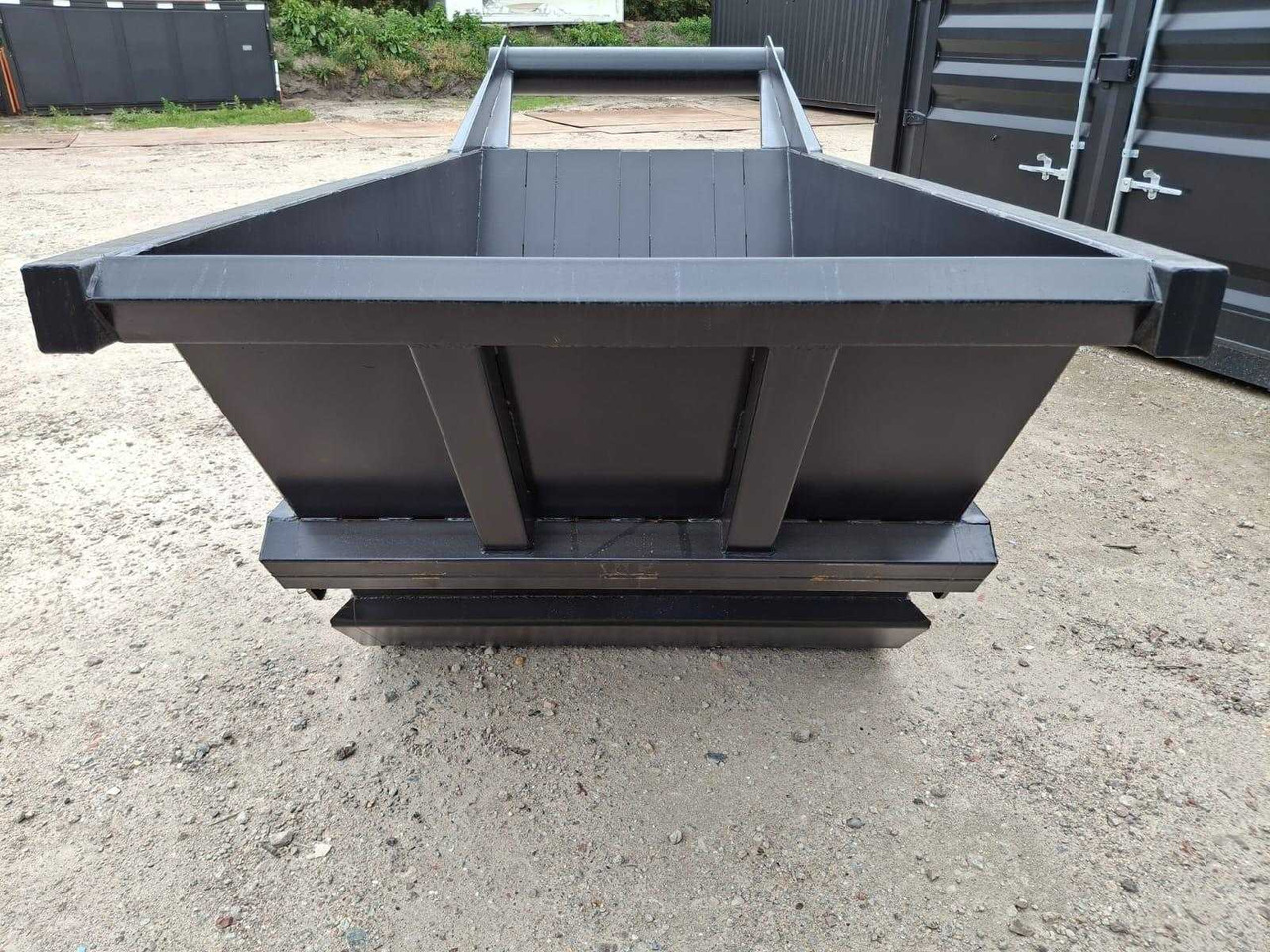 Rhino-cross 5 kuub - Container skip: Foto 4 Rhino-cross 5 kuub - Container skip: Foto 4