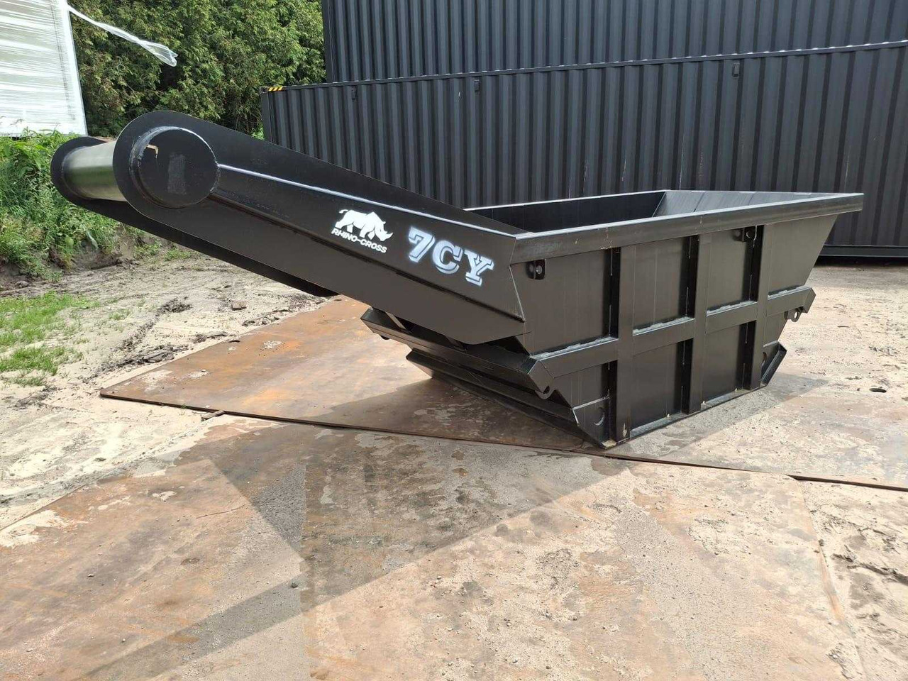 Rhino-cross 7 kuub - Container skip: Foto 1 Rhino-cross 7 kuub - Container skip: Foto 1