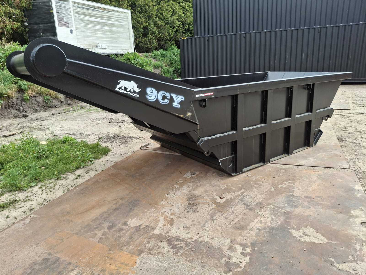 Rhino-cross 9 kuub - Container skip: Foto 1 Rhino-cross 9 kuub - Container skip: Foto 1