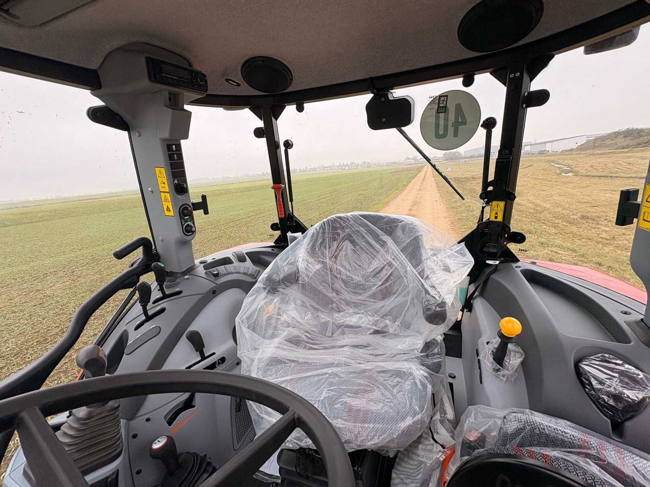 Tractor agricol STEYR 4065 S - COMPACT ALL-WHEEL DRIVE TRACTOR (2022): Foto 49 Tractor agricol STEYR 4065 S - COMPACT ALL-WHEEL DRIVE TRACTOR (2022): Foto 49