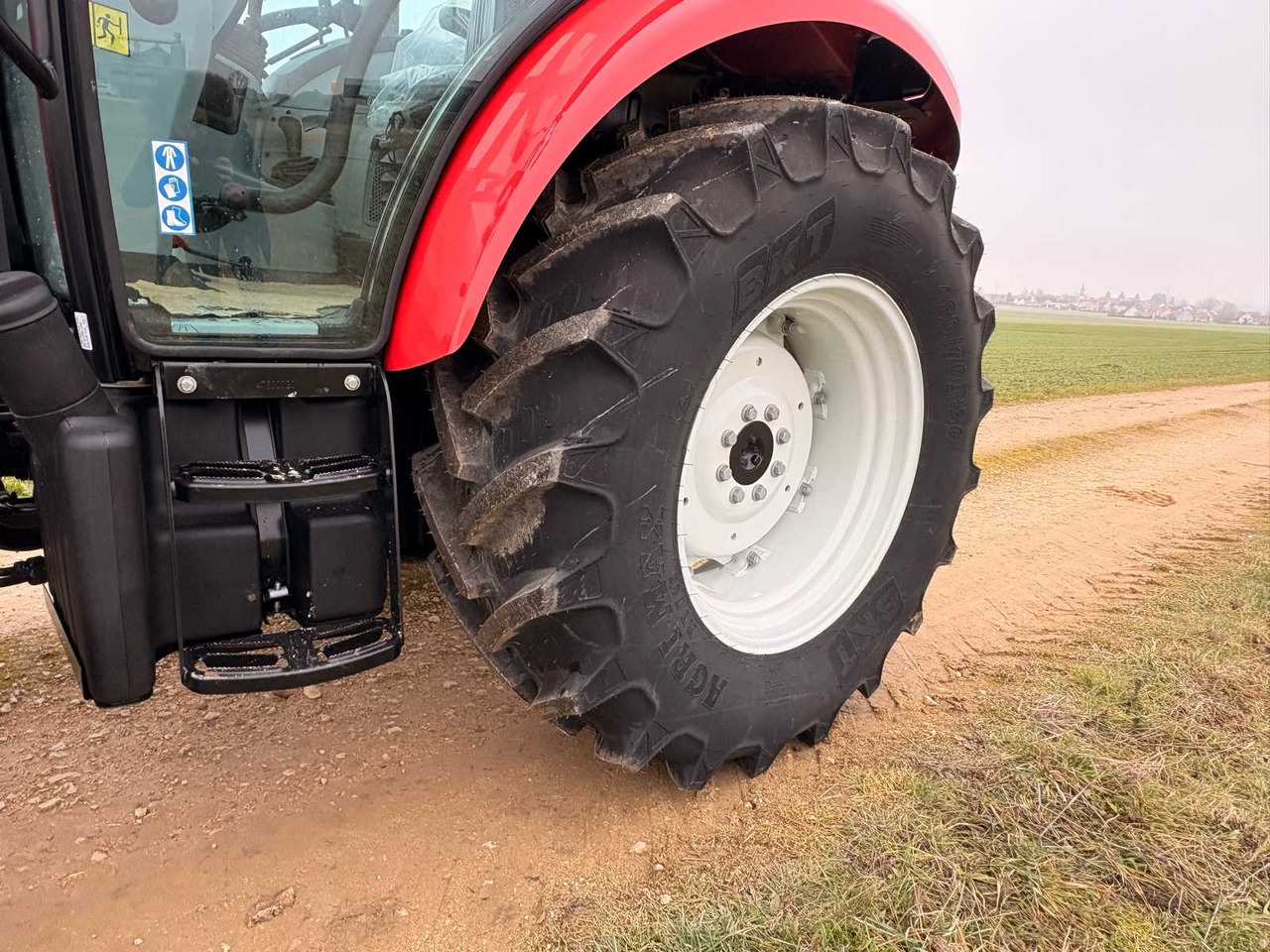 Tractor agricol STEYR 4065 S - COMPACT ALL-WHEEL DRIVE TRACTOR (2022): Foto 37 Tractor agricol STEYR 4065 S - COMPACT ALL-WHEEL DRIVE TRACTOR (2022): Foto 37