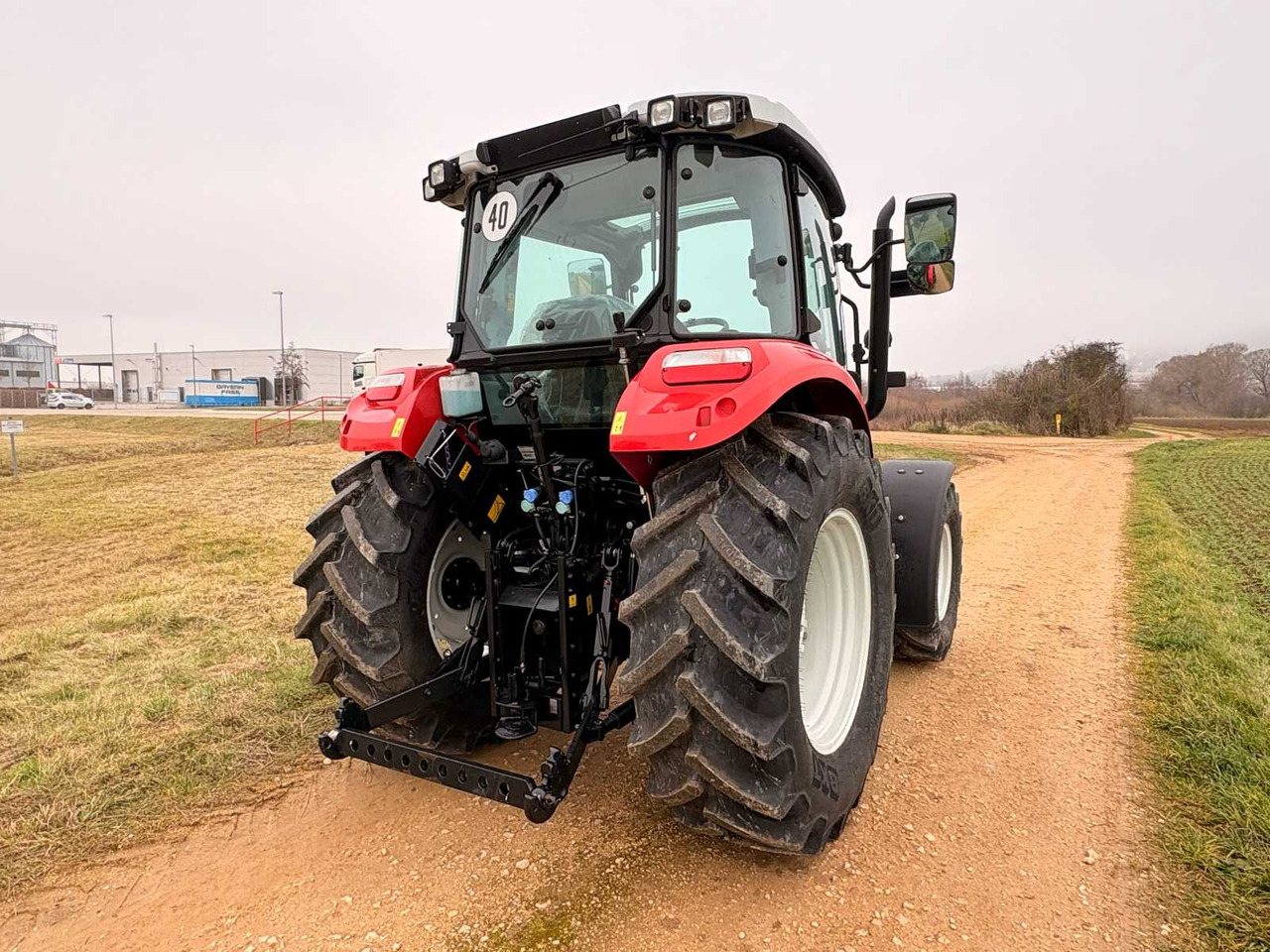 Tractor agricol STEYR 4065 S - COMPACT ALL-WHEEL DRIVE TRACTOR (2022): Foto 6 Tractor agricol STEYR 4065 S - COMPACT ALL-WHEEL DRIVE TRACTOR (2022): Foto 6