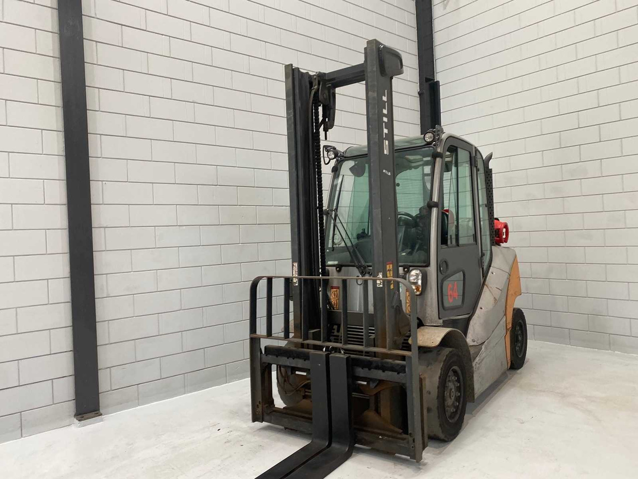 STILL - 2016 - RX 70-40 T - FORKLIFT - Motostivuitor: Foto 3 STILL - 2016 - RX 70-40 T - FORKLIFT - Motostivuitor: Foto 3