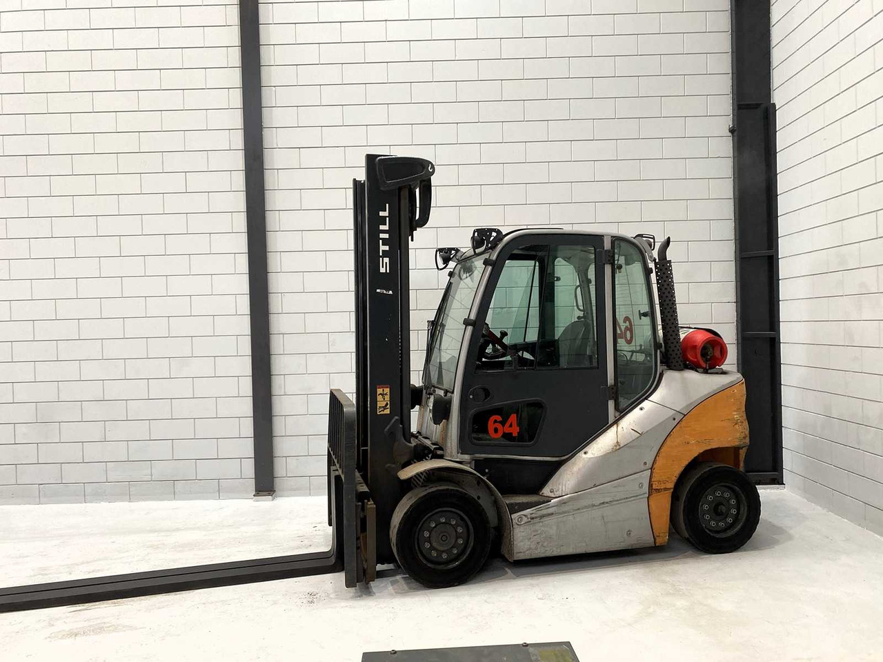 STILL - 2016 - RX 70-40 T - FORKLIFT - Motostivuitor: Foto 2 STILL - 2016 - RX 70-40 T - FORKLIFT - Motostivuitor: Foto 2