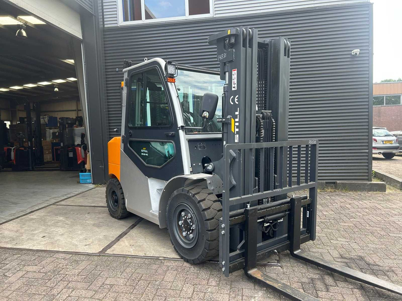 STILL - 2021 - RC42-40 - FORKLIFT TRIPLEX - FREE-LIFT - SIDE-SHIFT - 4TH FUNCTION - Motostivuitor: Foto 4 STILL - 2021 - RC42-40 - FORKLIFT TRIPLEX - FREE-LIFT - SIDE-SHIFT - 4TH FUNCTION - Motostivuitor: Foto 4