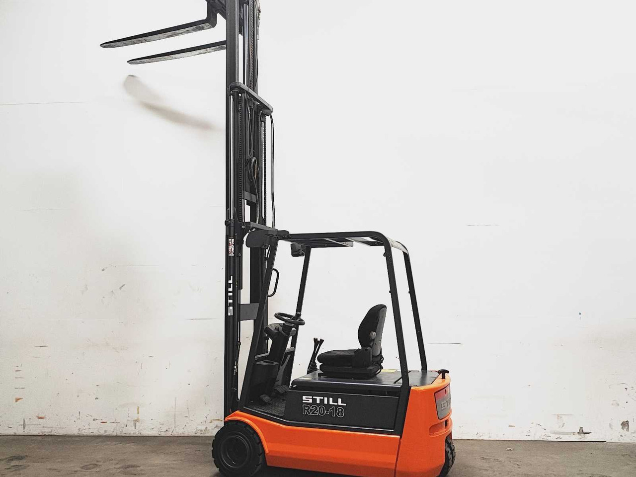 STILL - R20-18 - FORKLIFT TRUCK - 2004 - Motostivuitor: Foto 3 STILL - R20-18 - FORKLIFT TRUCK - 2004 - Motostivuitor: Foto 3