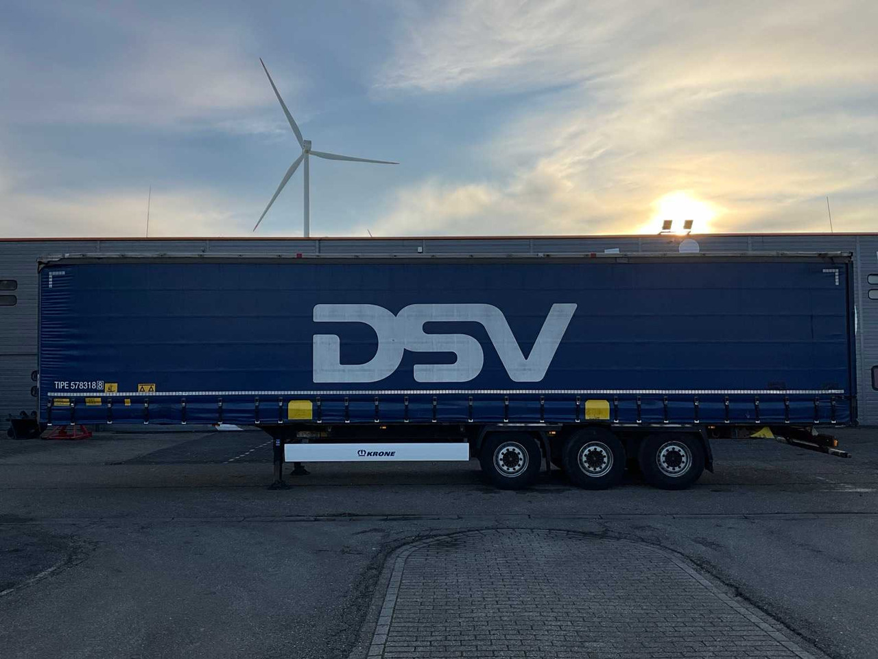 2015 KRONE SD SLIDING TARPAULIN SEMI-TRAILER ON-76-RD - Semiremorcă: Foto 2 2015 KRONE SD SLIDING TARPAULIN SEMI-TRAILER ON-76-RD - Semiremorcă: Foto 2