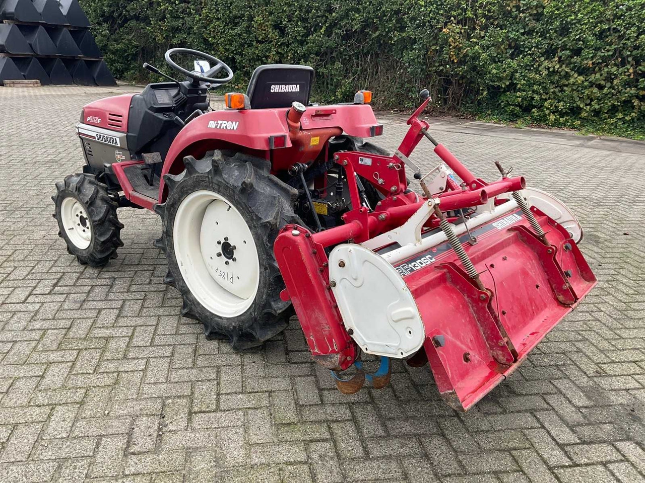 Shibaura P185F - Tractor mic: Foto 2 Shibaura P185F - Tractor mic: Foto 2
