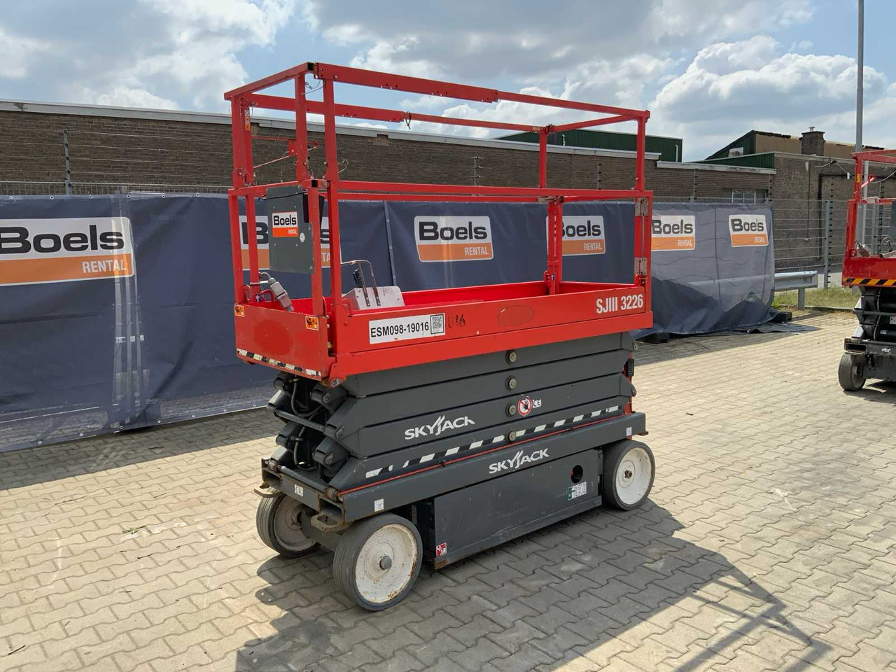 SkyJack SJ III 3226 - Autopropulsată platformă: Foto 4 SkyJack SJ III 3226 - Autopropulsată platformă: Foto 4