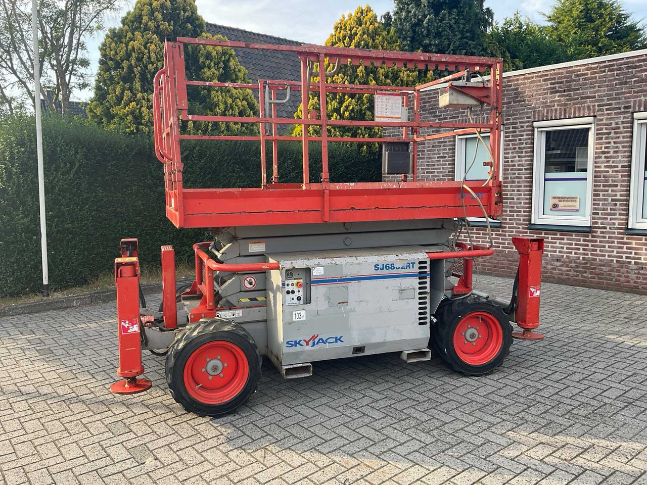 Skyjack SJ 6832RT 4X4 - Autopropulsată platformă: Foto 1 Skyjack SJ 6832RT 4X4 - Autopropulsată platformă: Foto 1