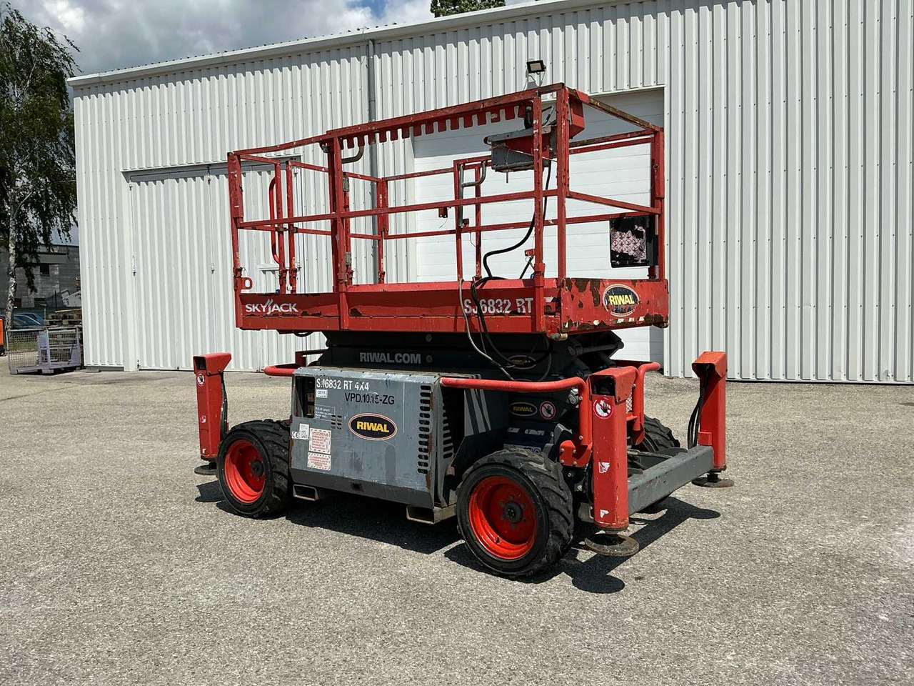 Skyjack SJ6832RT 4x4 - Autopropulsată platformă: Foto 1 Skyjack SJ6832RT 4x4 - Autopropulsată platformă: Foto 1