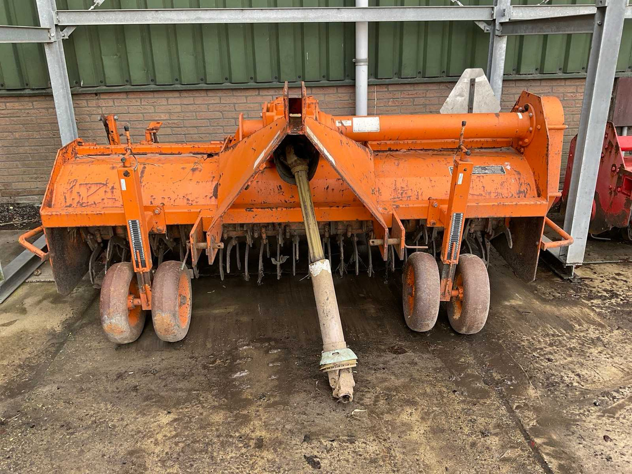 Struik 3RF-250 - Freză de pământ: Foto 2 Struik 3RF-250 - Freză de pământ: Foto 2