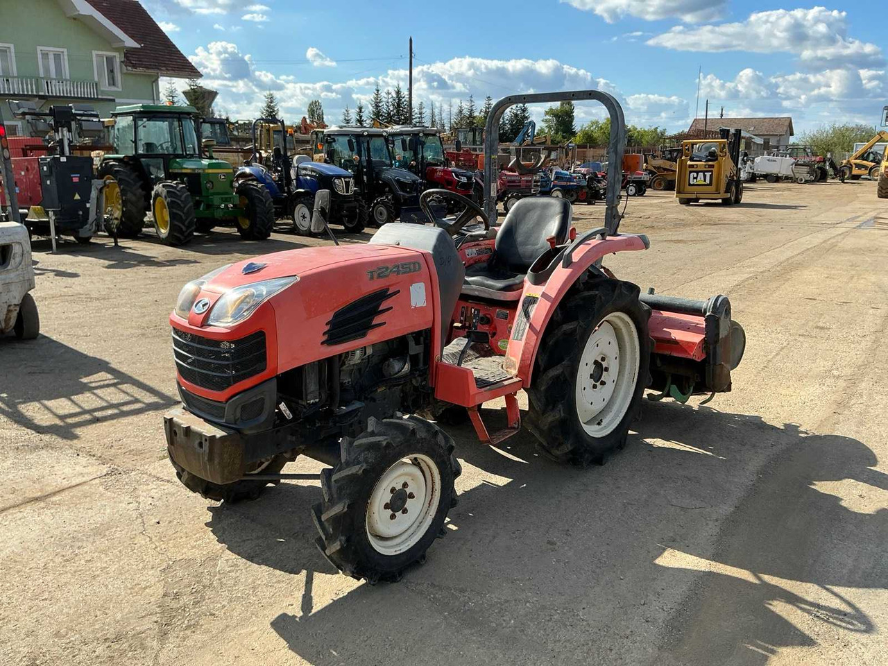T245D - Tractor agricol: Foto 2 T245D - Tractor agricol: Foto 2
