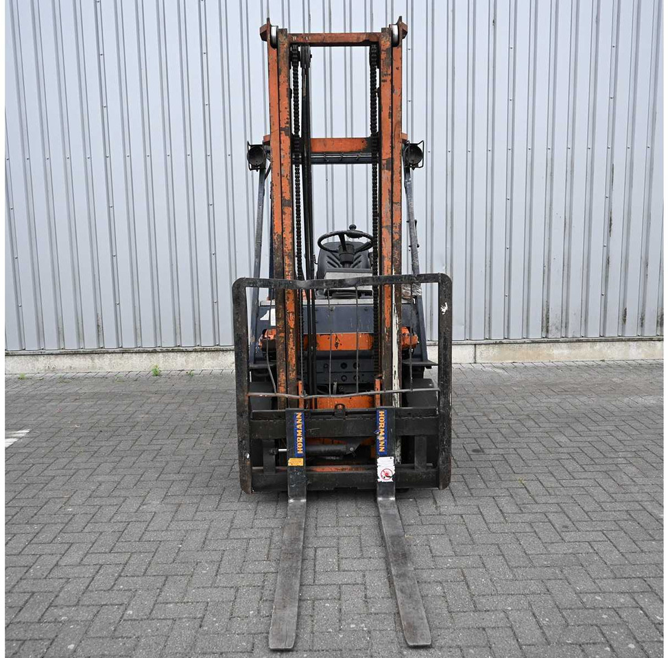 TOYOTA - 1991 - 02 5FDF 25 - FORKLIFT TRUCK - Motostivuitor: Foto 5 TOYOTA - 1991 - 02 5FDF 25 - FORKLIFT TRUCK - Motostivuitor: Foto 5