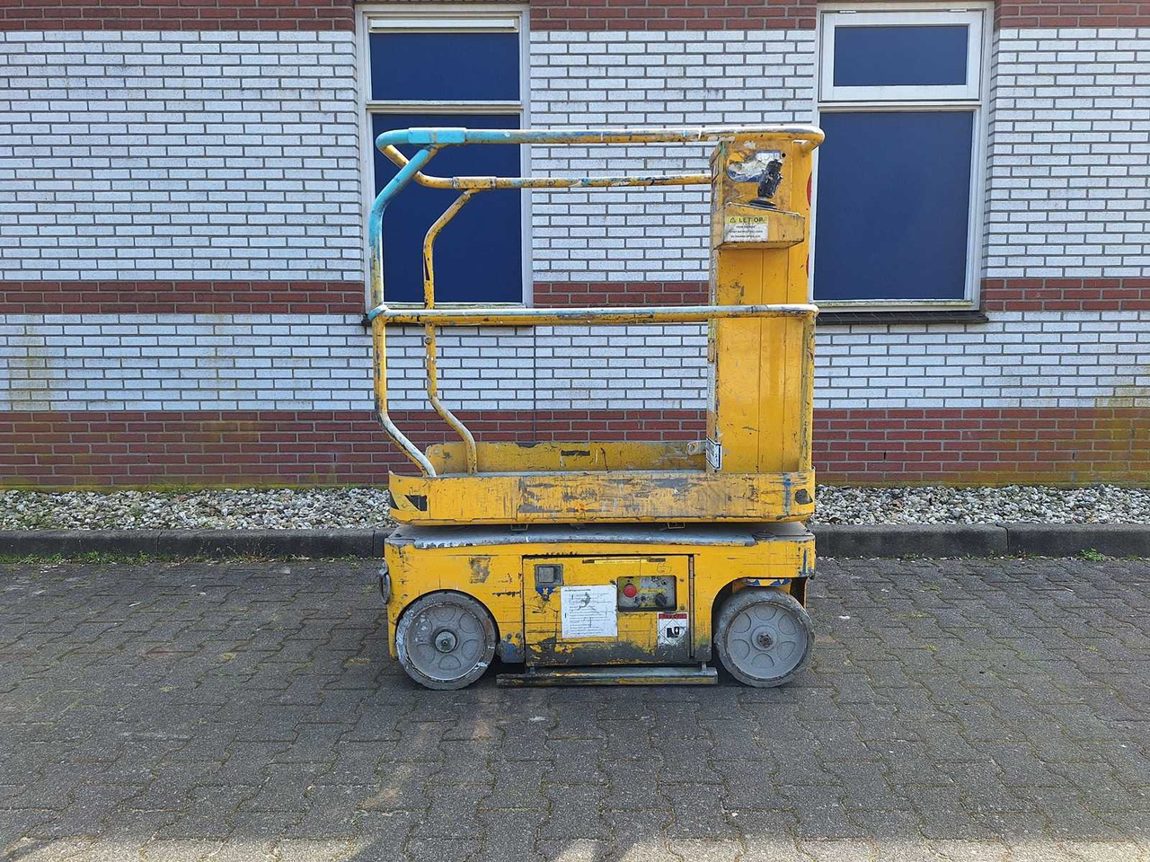 Upright TM 12 - Autopropulsată platformă: Foto 2 Upright TM 12 - Autopropulsată platformă: Foto 2