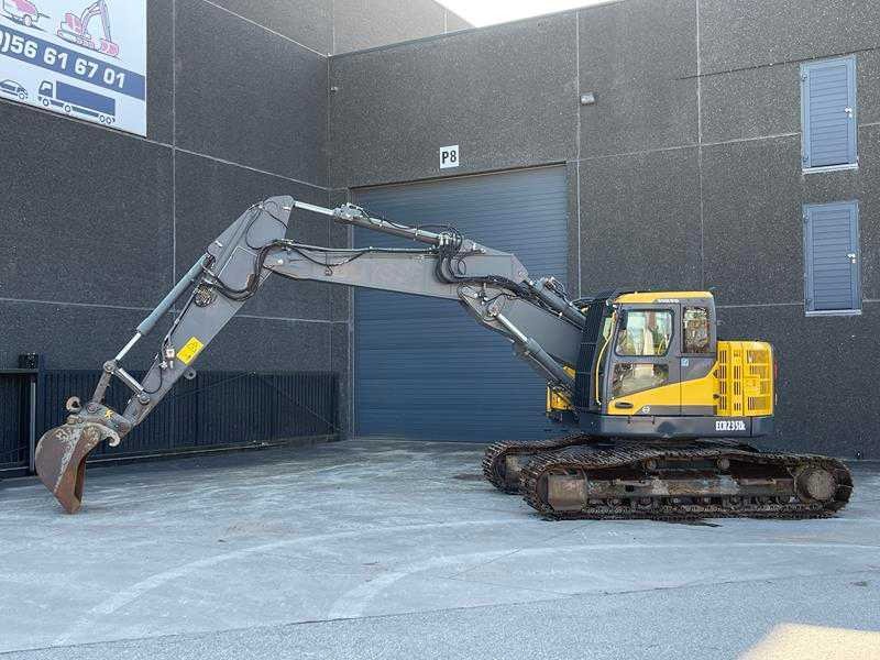 VOLVO - 2014 - ECR 235 DL - CRAWLER EXCAVATOR - Excavator pe roţi: Foto 3 VOLVO - 2014 - ECR 235 DL - CRAWLER EXCAVATOR - Excavator pe roţi: Foto 3
