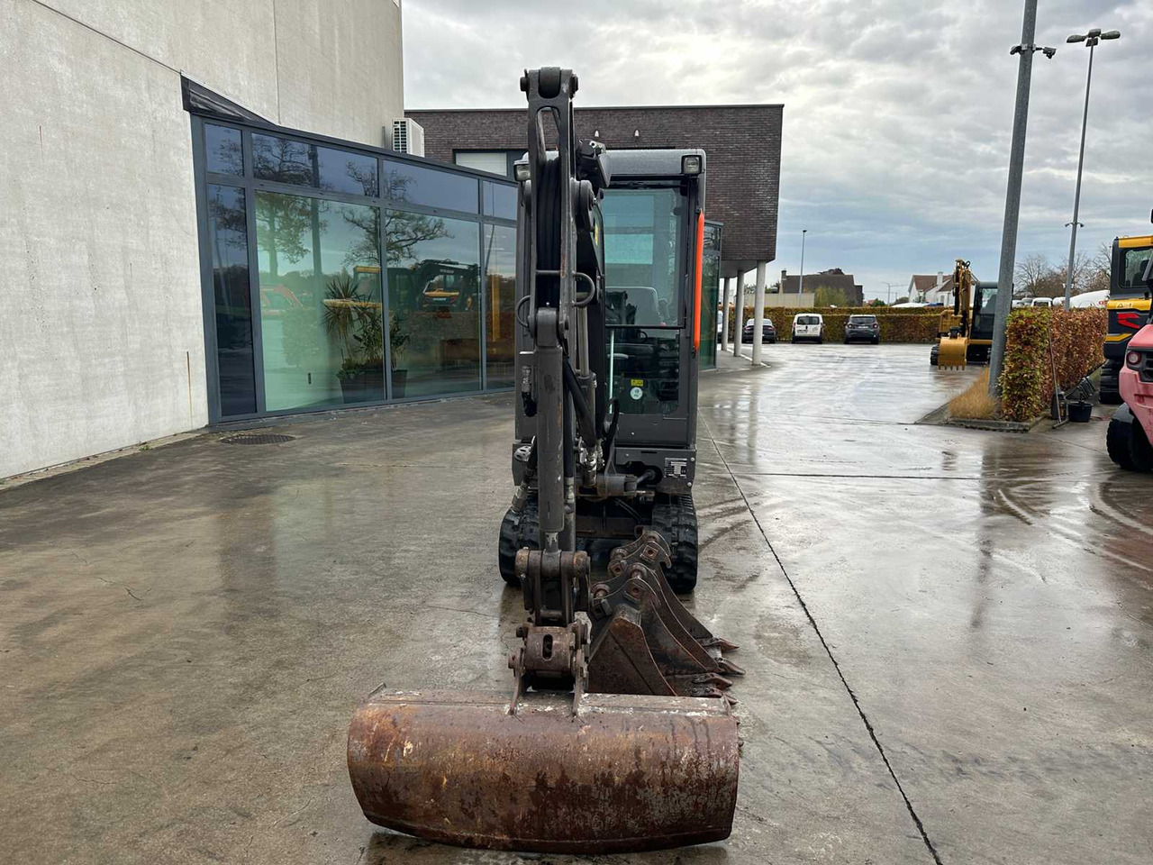 VOLVO - 2020 - EC20E - MINI EXCAVATOR - Mini excavator: Foto 2 VOLVO - 2020 - EC20E - MINI EXCAVATOR - Mini excavator: Foto 2